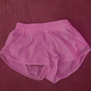 white lulu lemon hotty hot shorts